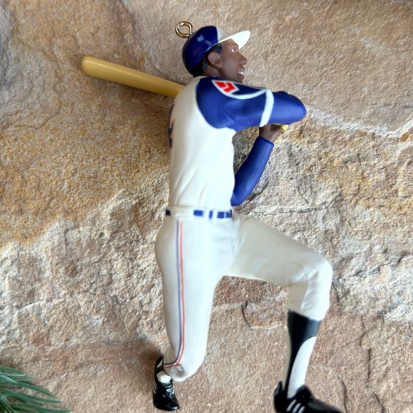 Hallmark MLB Hank Aaron Keepsake Label Ornament New in Box - Picture 5 of 15